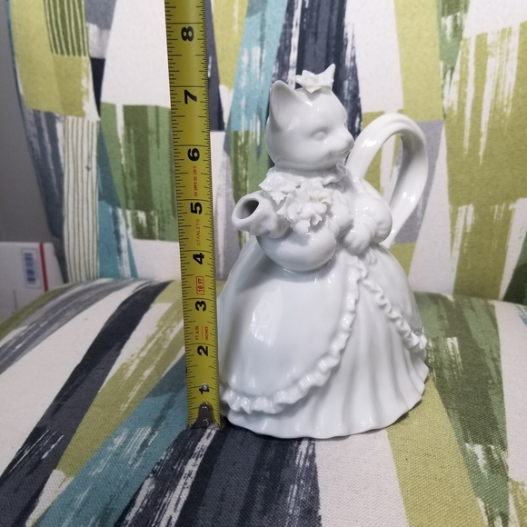 Lady Cat Tea Pot In Fancy Dress With Ruffle Details Victorian Style Cottage Core - Picture 3 of 14